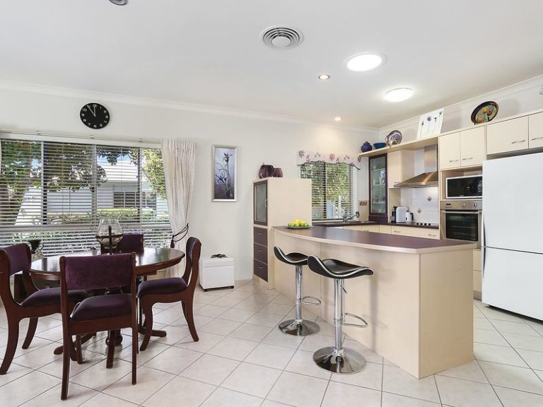 111/2 Grand Parade, PARREARRA QLD 4575 - photo 2