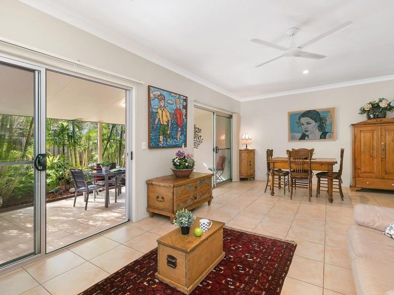 31/2 Grand Parade, KAWANA ISLAND QLD 4575 - photo 5
