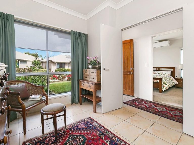 31/2 Grand Parade, KAWANA ISLAND QLD 4575 - photo 8