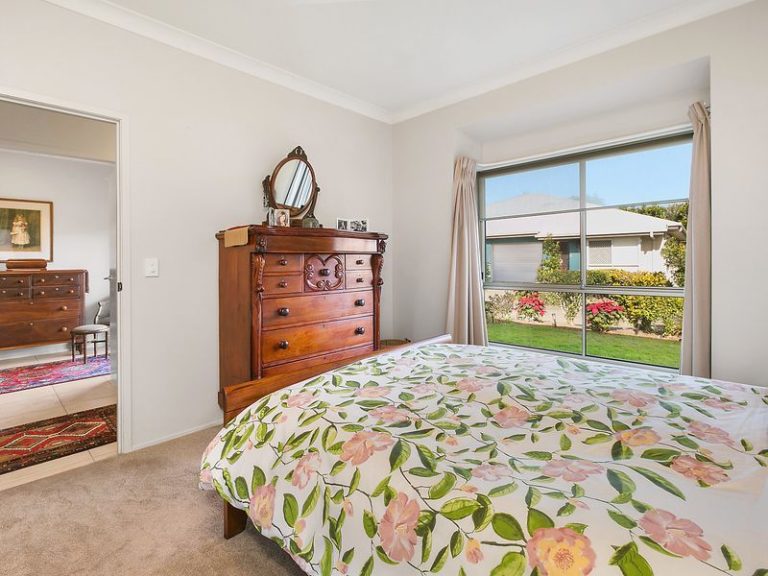 31/2 Grand Parade, KAWANA ISLAND QLD 4575 - photo 9