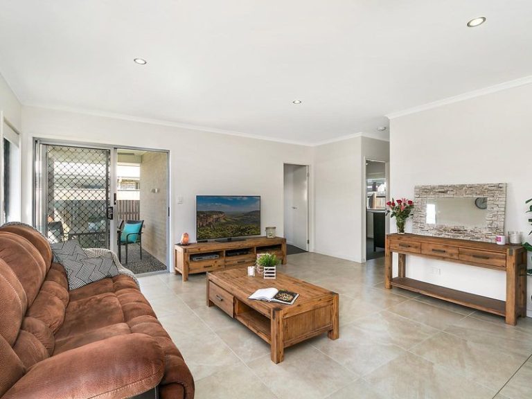 34 Capricorn Crescent, MERIDAN PLAINS QLD 4551 - photo 3