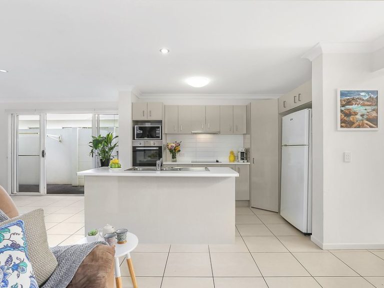 7 Hilliards Lane, MAROOCHYDORE QLD 4558 - photo 2