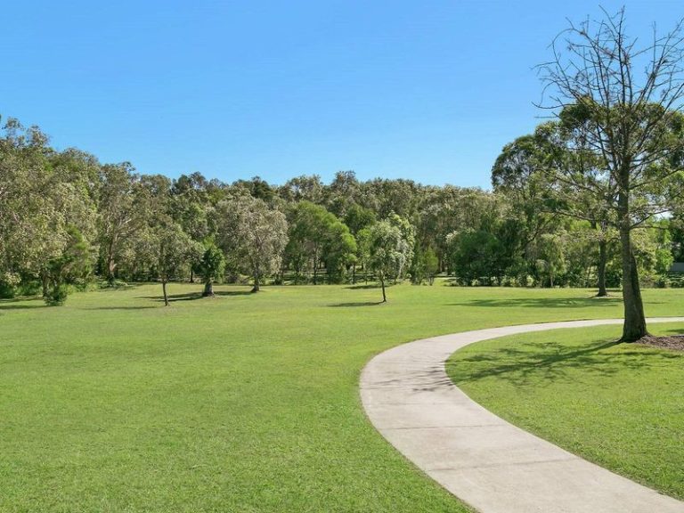 64 Koala Court, LITTLE MOUNTAIN QLD 4551 - photo 8