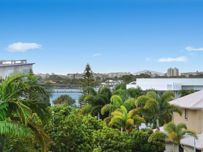 51/1 Grenada Way, PARREARRA QLD 4575 - photo 2