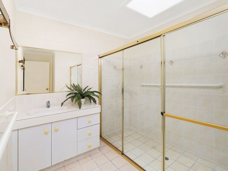 2/5 Caldwell Street, GOLDEN BEACH QLD 4551 - photo 5