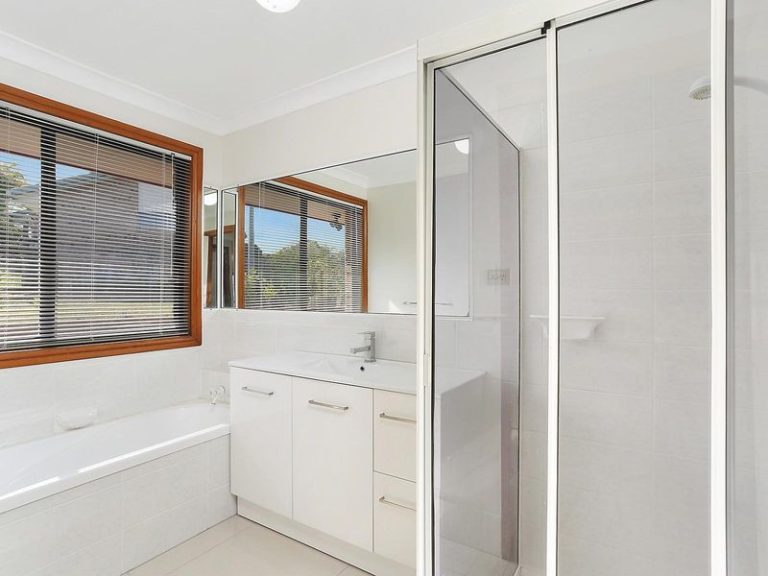 2 Ironbark Road, LITTLE MOUNTAIN QLD 4551 - photo 4