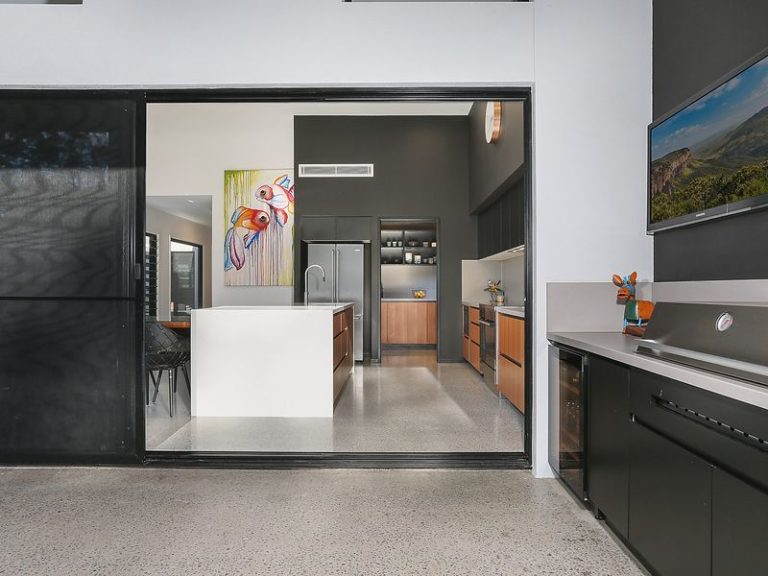 Sold - 6 Vaymont Place - New Property in LITTLE MOUNTAIN - Real Estate by Jodie Hedley-Ward