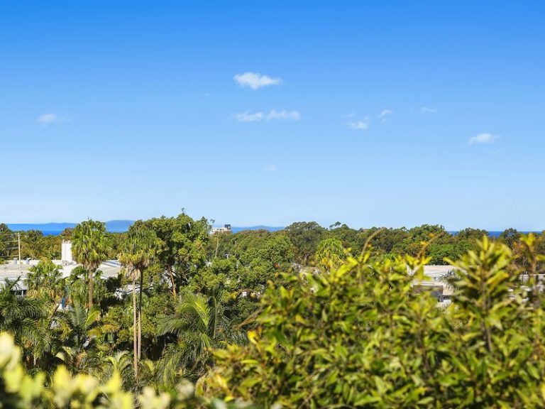 3 Boonabah Place, LITTLE MOUNTAIN QLD 4551 - photo 2