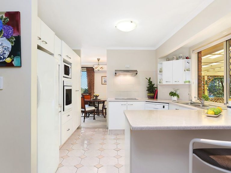 3 Boonabah Place, LITTLE MOUNTAIN QLD 4551 - photo 4