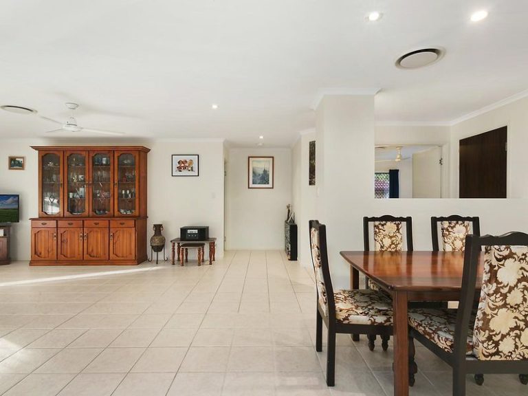 46 Bellevue Drive, LITTLE MOUNTAIN QLD 4551 - photo 2