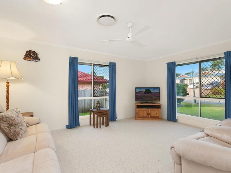 46 Bellevue Drive, LITTLE MOUNTAIN QLD 4551 - photo 4