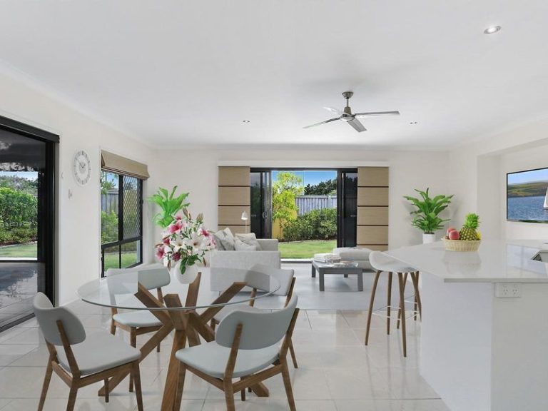 1 Bonaire Court, KAWANA ISLAND QLD 4575 - photo 4