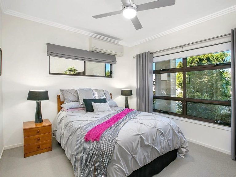11 Azure Street, CALOUNDRA WEST QLD 4551 - photo 5