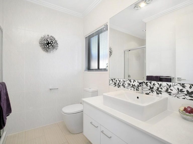 11 Azure Street, CALOUNDRA WEST QLD 4551 - photo 6