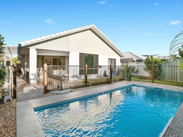 11 Azure Street, CALOUNDRA WEST QLD 4551 - McGrath Coast & Hinterland