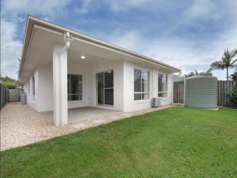 7 Rapanea Street, MERIDAN PLAINS QLD 4551 - photo 2