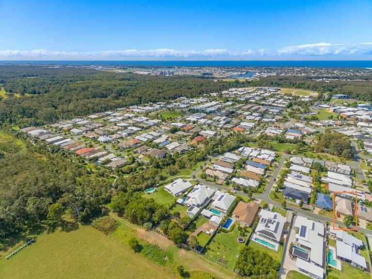7 Rapanea Street, MERIDAN PLAINS QLD 4551 - photo 7