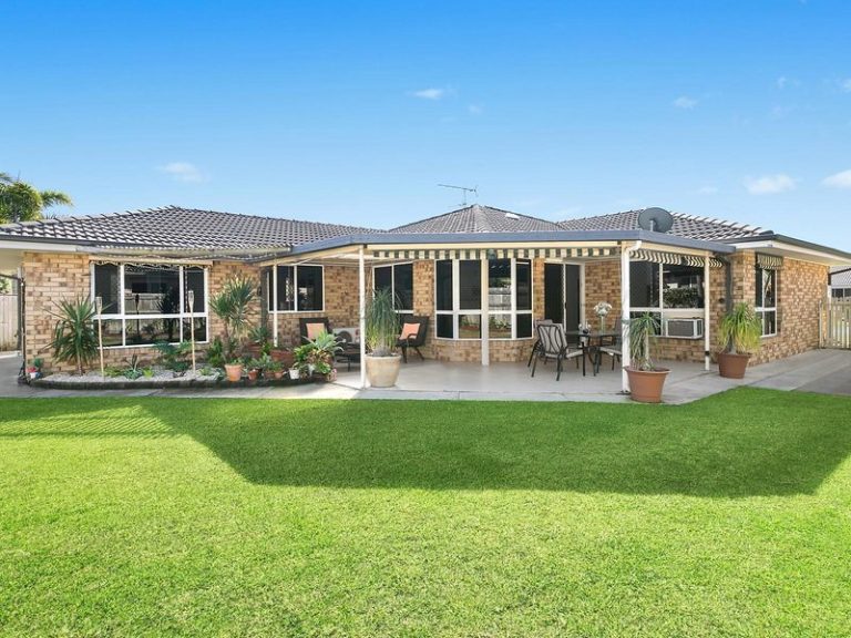 8 Wildflower Way, LITTLE MOUNTAIN QLD 4551 - photo 6