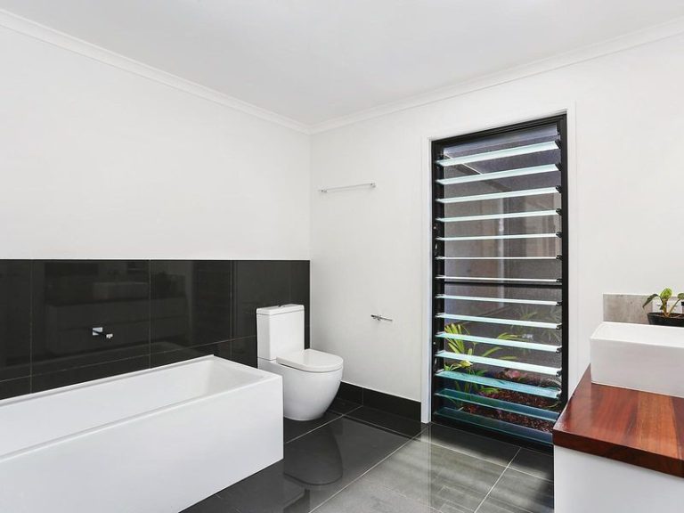4 Vaymont Place, LITTLE MOUNTAIN QLD 4551 - photo 6