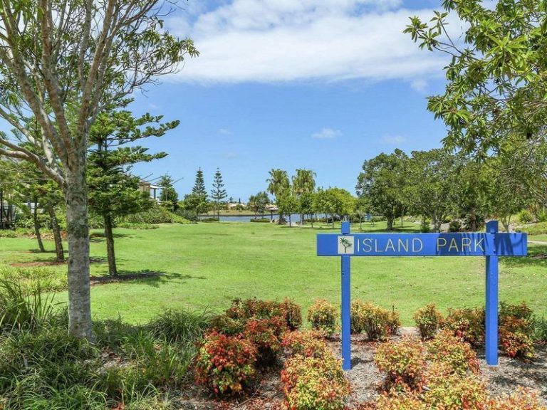 30/1 Grenada Way, KAWANA ISLAND QLD 4575 - photo 15