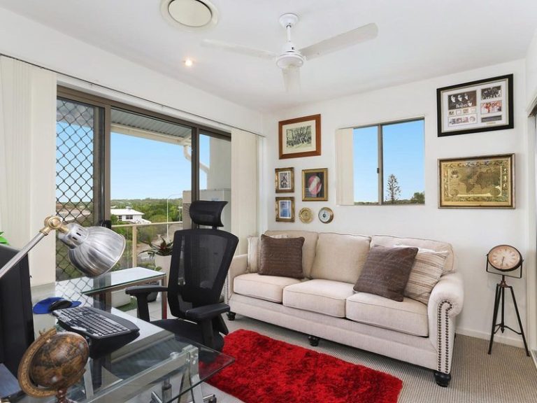 30/1 Grenada Way, KAWANA ISLAND QLD 4575 - photo 8