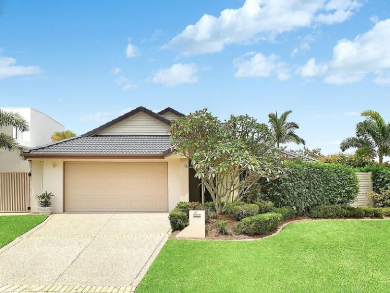 20 Cayman Place, KAWANA ISLAND QLD 4575 - photo 8
