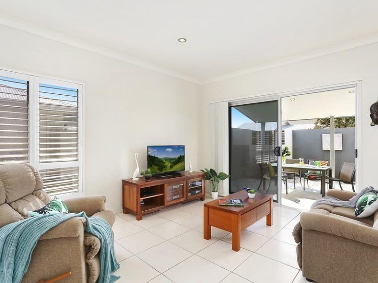 135/2 Grand Parade, KAWANA ISLAND QLD 4575 - photo 3