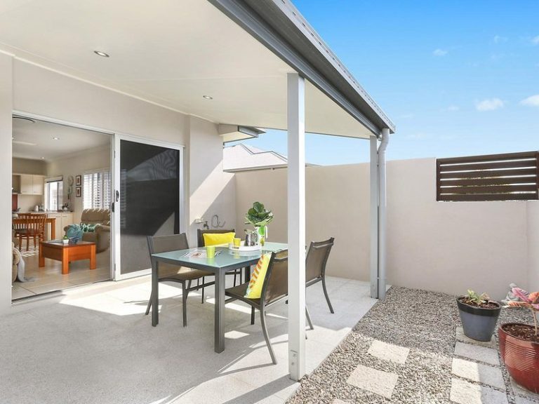 135/2 Grand Parade, KAWANA ISLAND QLD 4575 - photo 4