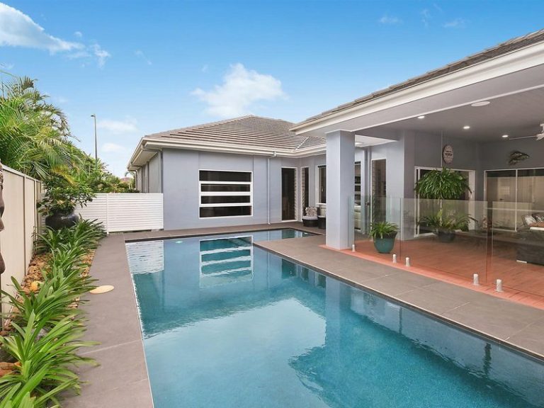 54 Kalowendha Avenue, Pelican Waters QLD 4551 - photo 8