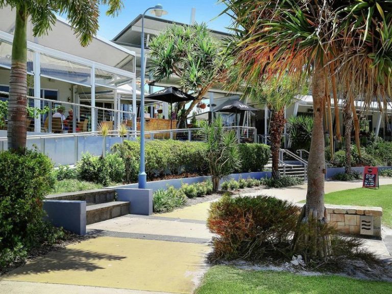 49/1 Grenada Way, KAWANA ISLAND QLD 4575 - photo 13