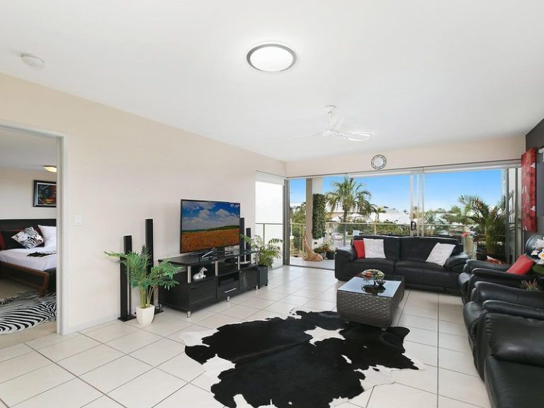 49/1 Grenada Way, KAWANA ISLAND QLD 4575 - photo 5