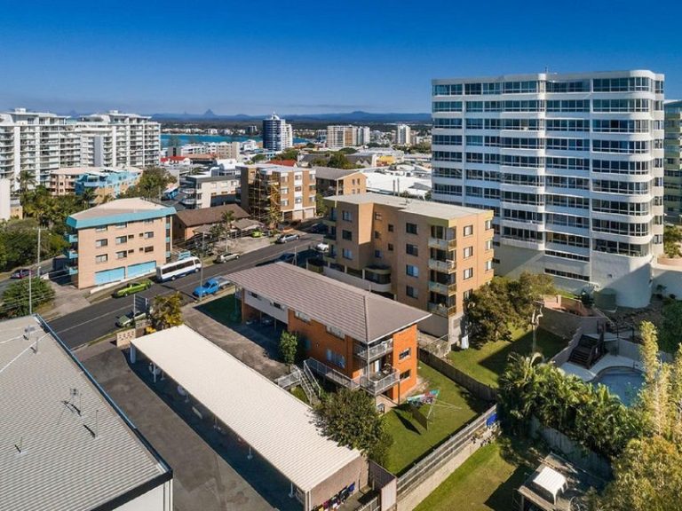 15 Dingle Avenue, KINGS BEACH QLD 4551 - photo 4