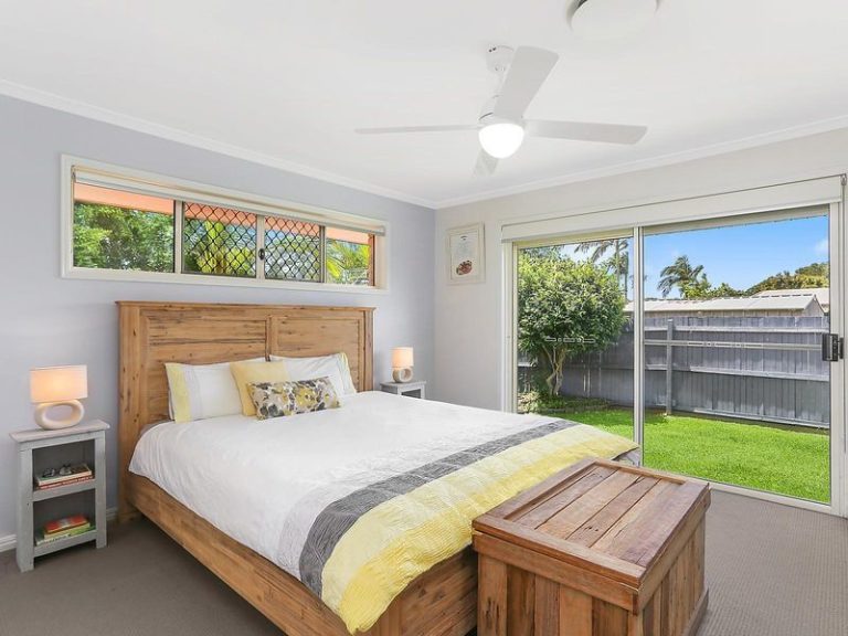 6 Bellevue Drive, LITTLE MOUNTAIN QLD 4551 - photo 4