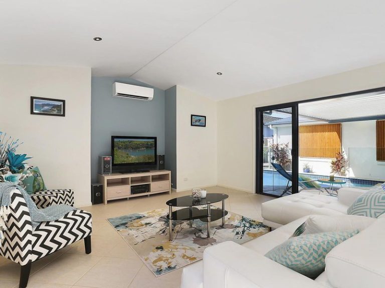 7 Sardinia Place, KAWANA ISLAND QLD 4575 - photo 6