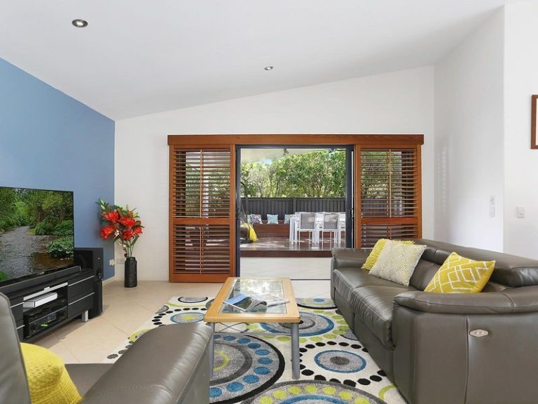 7 Sardinia Place, KAWANA ISLAND QLD 4575 - photo 8