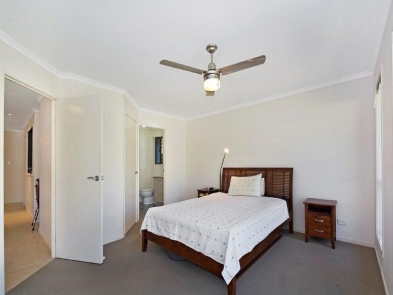 8 Allamanda Avenue, LITTLE MOUNTAIN QLD 4551 - photo 5