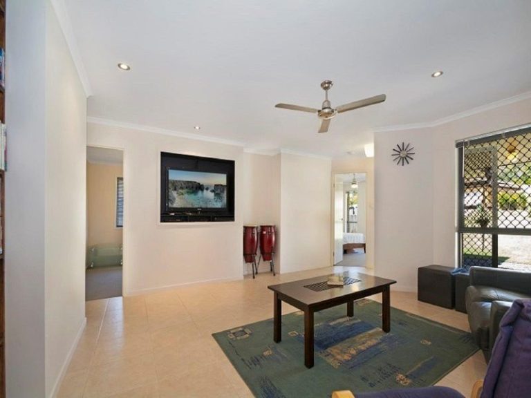 8 Allamanda Avenue, LITTLE MOUNTAIN QLD 4551 - McGrath Coast & Hinterland