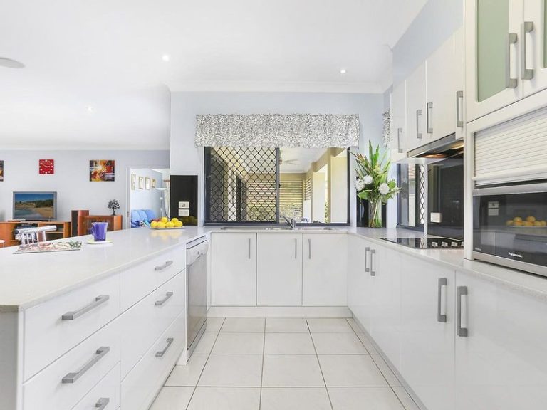 6 Cordyline Court, MERIDAN PLAINS QLD 4551 - photo 4