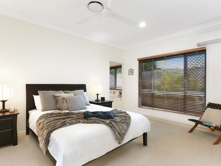 21 Madagascar Court, KAWANA ISLAND QLD 4575 - photo 7