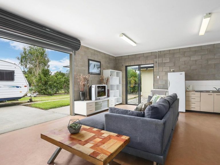 12 Bowerbird Place, LANDSBOROUGH QLD 4550 - photo 11