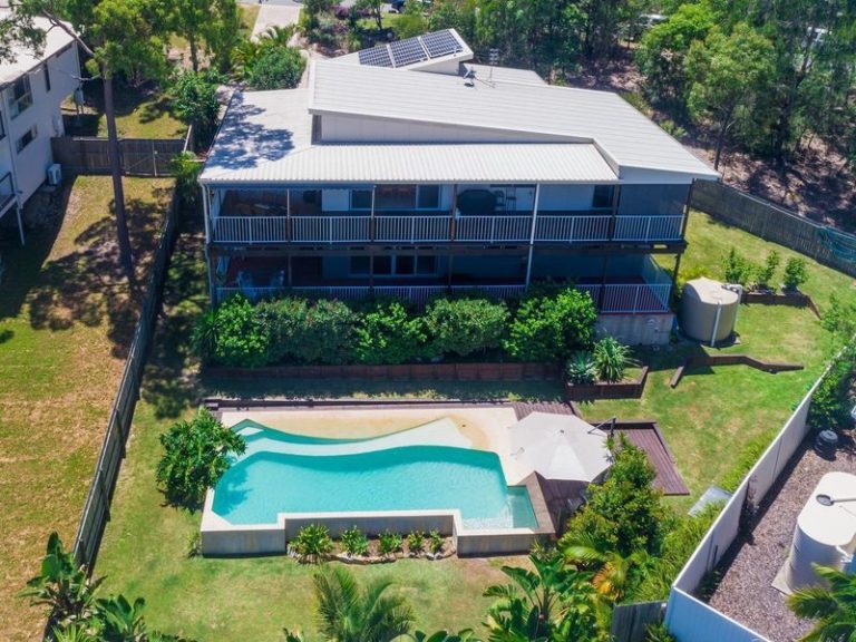 17 Hinterland Drive, LITTLE MOUNTAIN QLD 4551 - photo 11