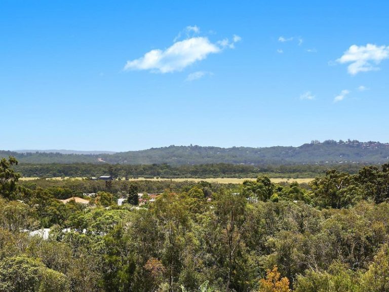 17 Hinterland Drive, LITTLE MOUNTAIN QLD 4551 - photo 13