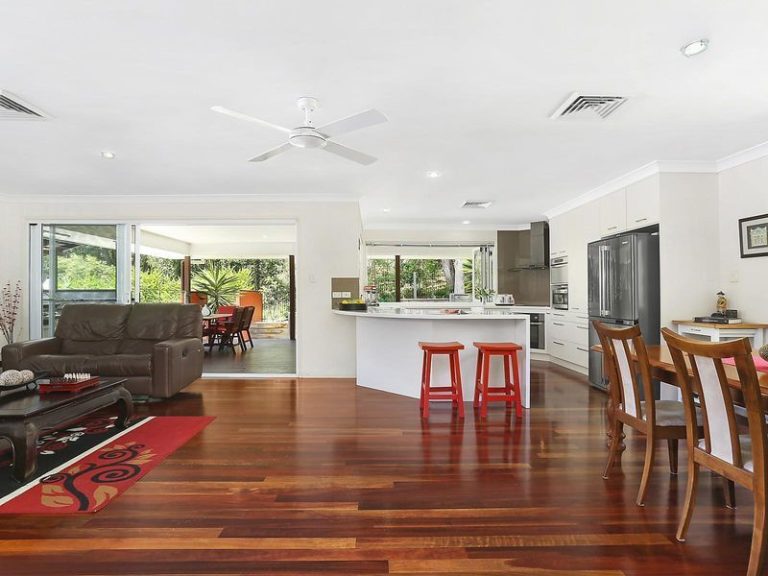 13 Wattlefield Road, LITTLE MOUNTAIN QLD 4551 - photo 5