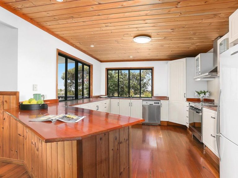 15 Boonabah Place, LITTLE MOUNTAIN QLD 4551 - photo 6