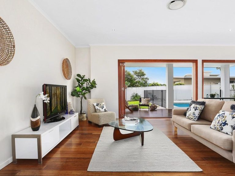 1 Nevis Court, KAWANA ISLAND QLD 4575 - photo 5