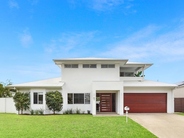 1 Nevis Court, KAWANA ISLAND QLD 4575 - photo 7