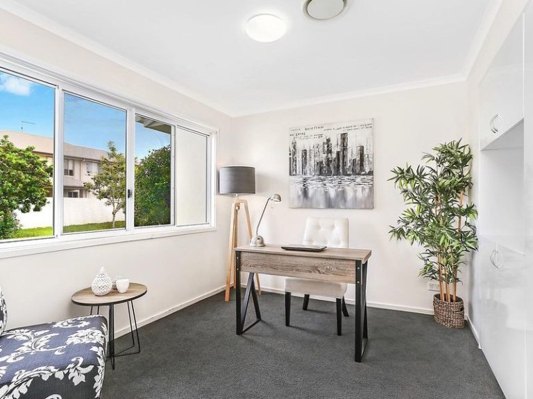 1 Nevis Court, KAWANA ISLAND QLD 4575 - photo 10