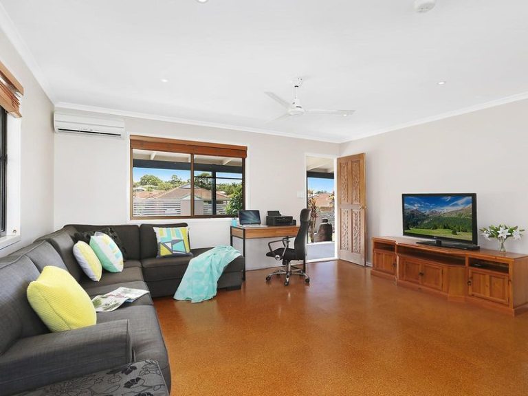11 Albatross Avenue, AROONA QLD 4551 - photo 2