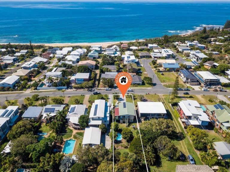 16 Albert Street, SHELLY BEACH QLD 4810 - McGrath Coast & Hinterland