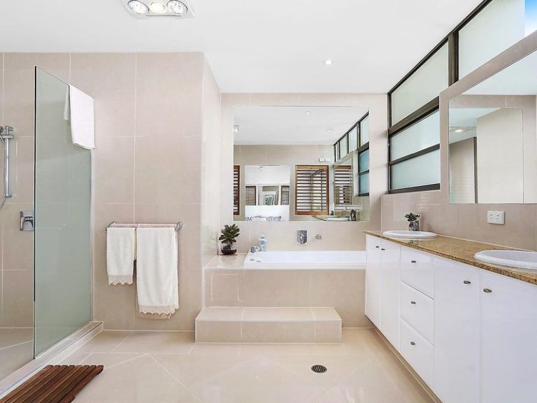 29/1 Grenada Way, KAWANA ISLAND QLD 4575 - photo 9